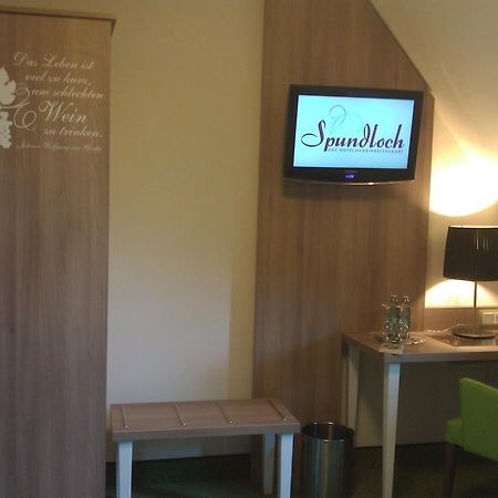 Veitshöchheim Spundloch- Das Hotel & Weinrestaurant מראה חיצוני תמונה
