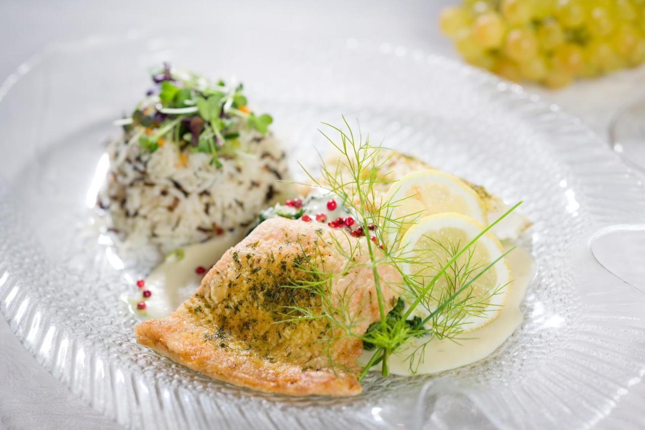 Veitshöchheim Spundloch- Das Hotel & Weinrestaurant מראה חיצוני תמונה