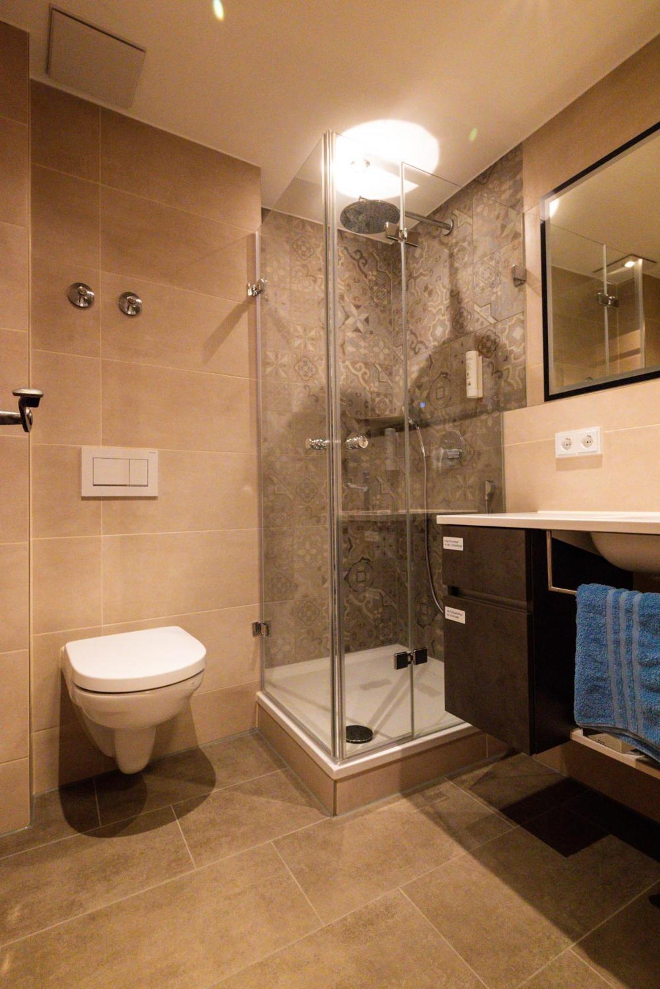Veitshöchheim Spundloch- Das Hotel & Weinrestaurant מראה חיצוני תמונה
